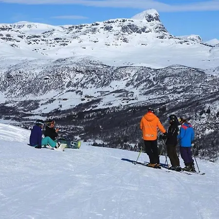 Appartamento Sentrum, Terrasse Og Innendors Parkering
