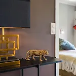 Sentrum, Terrasse Og Innendors Parkering Apartamento *
