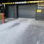 Sentrum, Terrasse Og Innendors Parkering Beitostolen